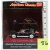 Image 1 : 1963 Corvette G.M. American classic musical ornament "rockin' down highway"