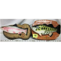 2 battery operated dancing and singing fish plaques
