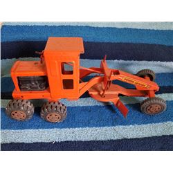 Marx Pressed Steel Grader 17" long