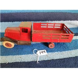 Wyandotte Pressed Steel Truck Original Paint 2 tires missing