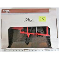 NEW 1:16 2008 Ertl Britains disc die cast steel / plastic