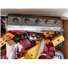 Image 2 : Tray of toys Lot 1