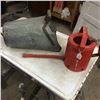 Image 1 : Grain Scoop and Watering Can
