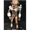 Image 2 : PREDATOR SIDESHOW STATUE W/ ACCESSORIES (16")