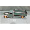 Image 1 : 1940'S PRESSED STEEL  TOY DUMPTRUCK
