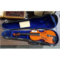 VIOLIN W/CASE