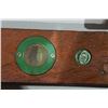 Image 2 : 4 ANTIQUE WOOD LEVELS