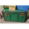 Image 1 : VINTAGE GREEN STEAM TRUNK W/TRAY