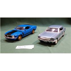 2 DIE CAST CARS