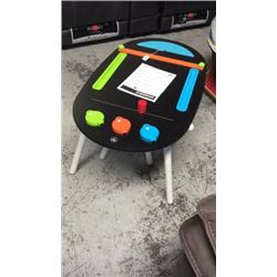 Kid Kraft Art Table with stools