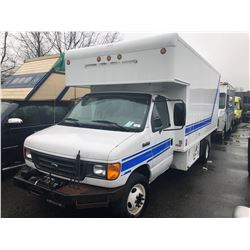 2006 FORD E-450 SUPER DUTY, 1 TON CUBE VAN, WHITE, DIESEL, AUTOMATIC, VIN#1FDXE45P46HA87484,