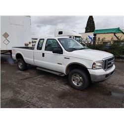 2005 FORD F350, WHITE, EXTENDED CAB PICKUP, DIESEL, AUTOMATIC, VIN#1FTWX31P75EB04840, 336,117KMS, RD