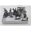 Image 2 : 10 X ANTIQUE LEAD ARMY SOLDIERS AND HORSE FIGURINES
