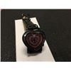 Image 2 : NEW LADIES DIAMONDS WATCH, HEART FACE, SET WITH 8 DIAMONDS - WORKS