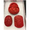 Image 2 : 3 X CARVED CINNABAR GEMSTONE PENDANTS, BUDDHA, DRAGON/PHOENIX & WOLF