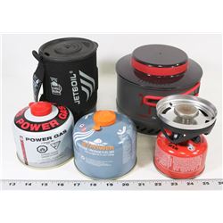 BOX W/ PROFESSIONAL HIKING UTENSILS