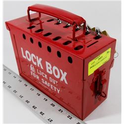LOCK BOX WITH 5 AMERICAN LOCKS