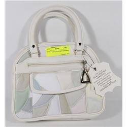 PENMANS MULTI POCKET HANDBAG