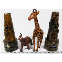 FLAT OF WOOD DECOR INCL A GIRAFFE, ELEPHANT, AND 2