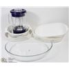 Image 1 : KITCHEN AID BLENDER JAR WITH ASSORTED PYREX &