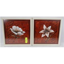 SET OF TWO FRAMED FLORAL PRINTS