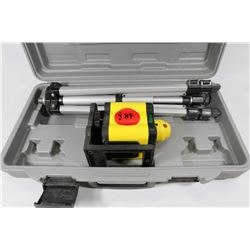 LASER LEVEL IN CASE