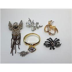 5 - LOT OF 6 VINTAGE BROOCHES