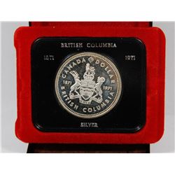 1971 CANADIAN SILVER DOLLAR IN DISPLAY
