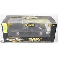 1:18 DIE CAST 1969 DAYTONA INCL 1:64 VERSION.
