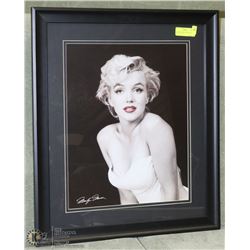 FRAMED MARILYN MONROE WALL DISPLAY 23 X 27