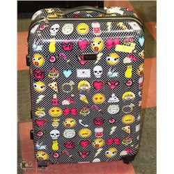 NEW BETSEY JOHNSON LARGE HARD SHELL 4 WHEEL