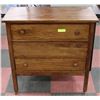Image 1 : ANTIQUE 3 SHELF DRESSER WITH CASTORS