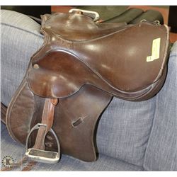 TUDOR ESTATES 16" ENGLISH SADDLE