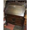 Image 1 : ANTIQUE WRITING DESK WITH KEY