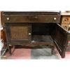 Image 3 : ANTIQUE WRITING DESK WITH KEY
