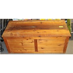 PINE CHEST 20X43X17.