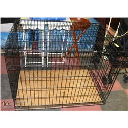 LARGE PETMATE FOLD DOWN KENNEL