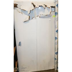 AMERICAN SHOWER AND BATH SHOWER SURROUND