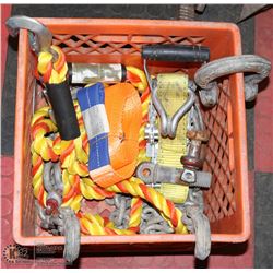 CRATE W/ 20FT DOUBLE HOOK CHAIN, 3 CLEVISES ( TOOL