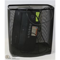 PAPER SHREDDER WITH BASKET