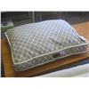 Image 1 : New American Kennel Club Pet Bed  36 x 27 x 4