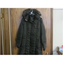 New womens winter coat size medium