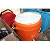 Image 1 : BOW AND ARROWS FLOOR MATS JERRY CAN AND DRINK DISPENSER