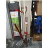 Image 1 : PITCH FORK AND RAKE AND PRUNER