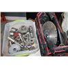 Image 2 : TOOL BAG AND BOX OF TOOLS ORGANIZER AND BATTERY CHARGER
