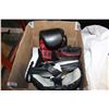 Image 2 : BOX OF FIGHTING EQUIPMENT