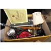 Image 3 : 2 BOXES DECORATIVE HOUSEWARE