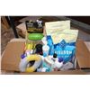 Image 1 : BOX OF DOG FOOD GROOMING SUPPLIES AND ITEMS
