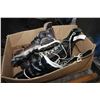 Image 1 : VINTAGE SKATES GLOVES AND STICK