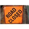 Image 1 : LARGE STREET SIGN ROAD CLOSED